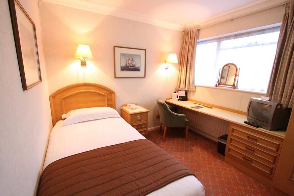 Swallow Churchgate Hotel Harlow Eksteriør billede