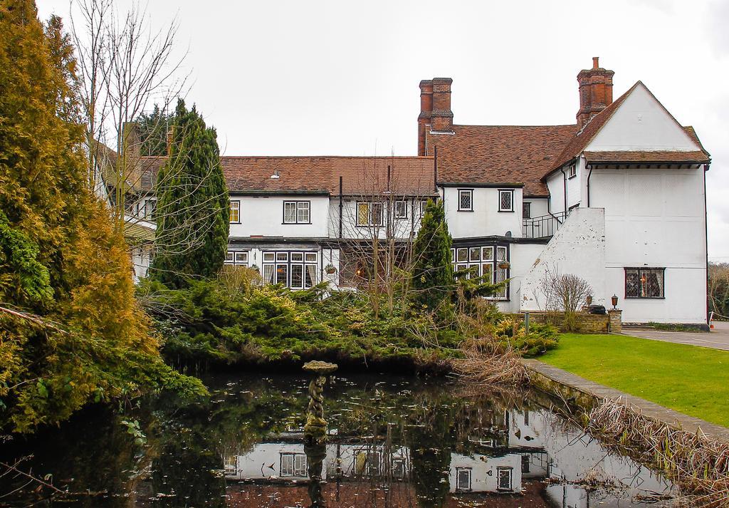 Swallow Churchgate Hotel Harlow Eksteriør billede